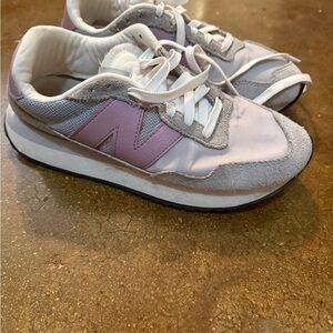 New Balance Women's Sneakers - Lavender and Gray